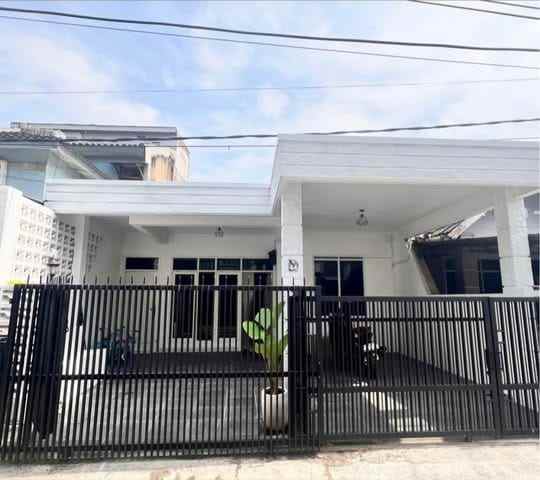 dijual rumah komplek permata kopo
