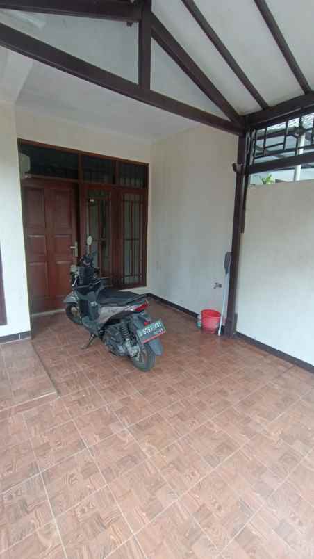 dijual rumah komplek pratista antapani