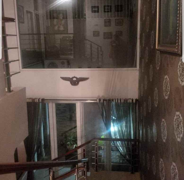 dijual rumah komplek puri gading