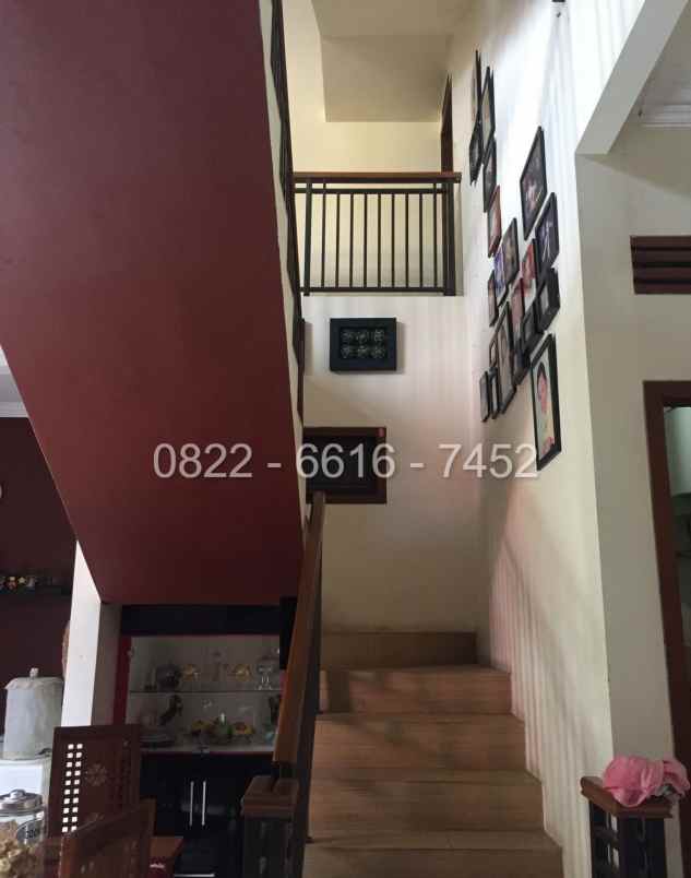dijual rumah komplek sariwangi