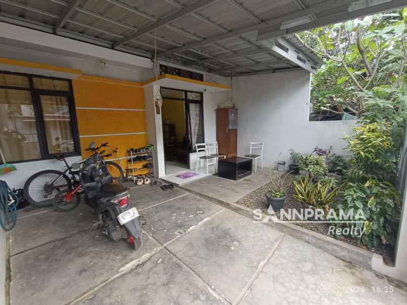 dijual rumah komplek taman anyelir 3