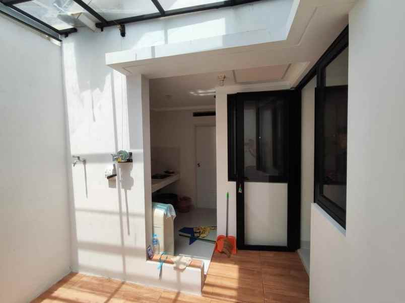 dijual rumah kondangan karawang timur