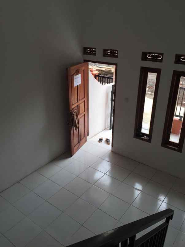 dijual rumah kontrakan 2 pintu cocok untuk investasi