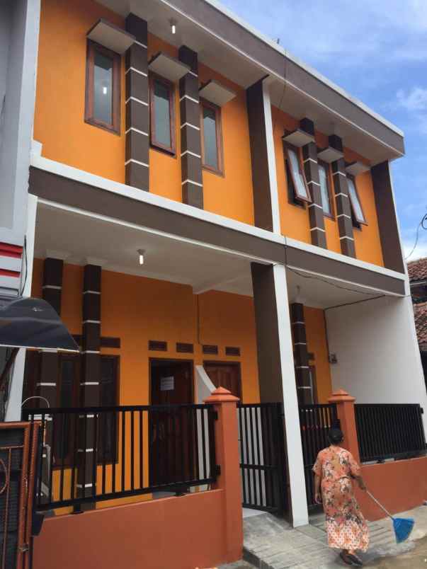 dijual rumah kontrakan 2 pintu cocok untuk investasi