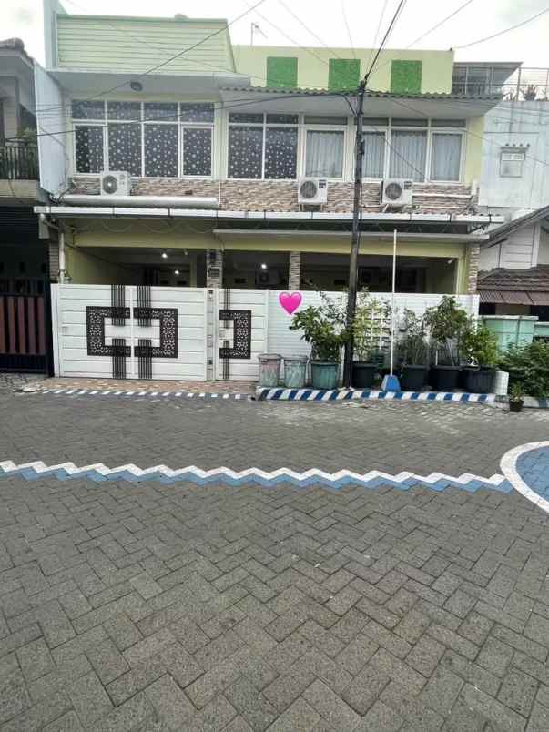 dijual rumah kost deltasari indah surabaya