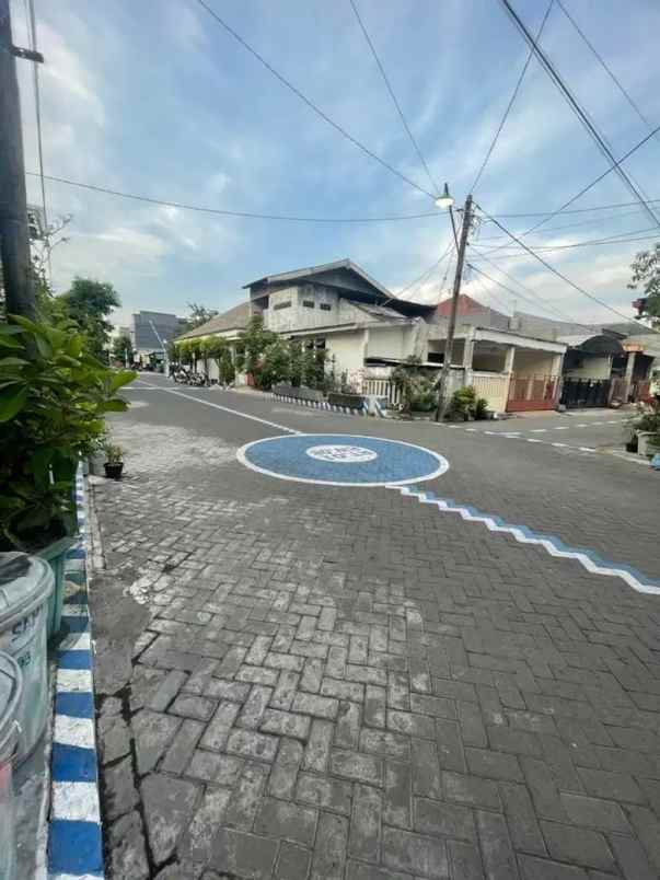 dijual rumah kost deltasari indah surabaya