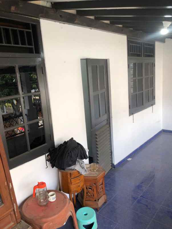 dijual rumah lebak bulus