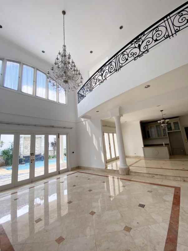 dijual rumah lebak bulus