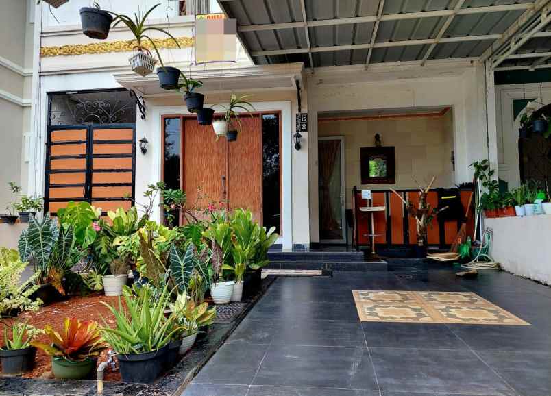 dijual rumah legenda wisata cibubur