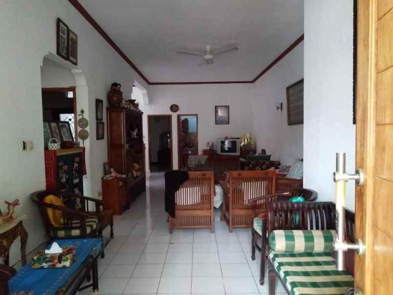 dijual rumah lokasi di pamulang barat