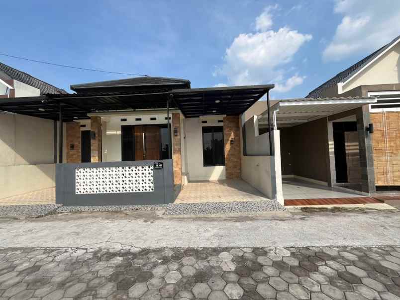 dijual rumah lokasi jebugan klaten