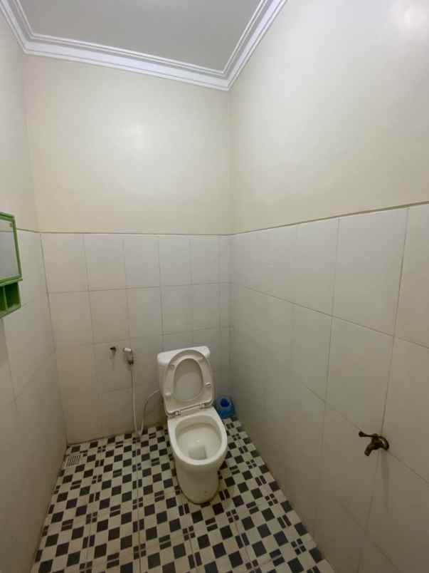 dijual rumah lokasi sengkaling malang