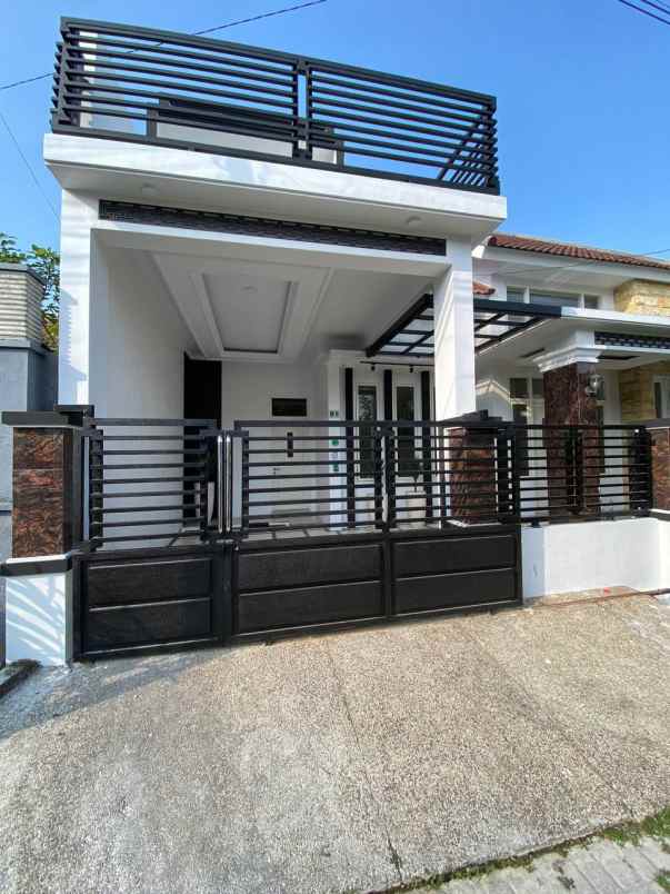 dijual rumah lokasi sengkaling malang