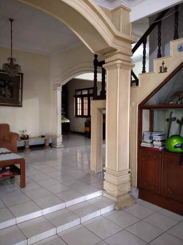 dijual rumah luas di jakarta selatan