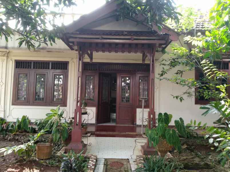 dijual rumah luas di jakarta selatan