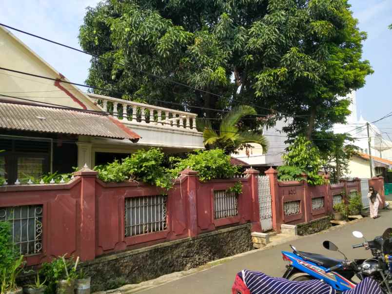 dijual rumah luas di jakarta selatan