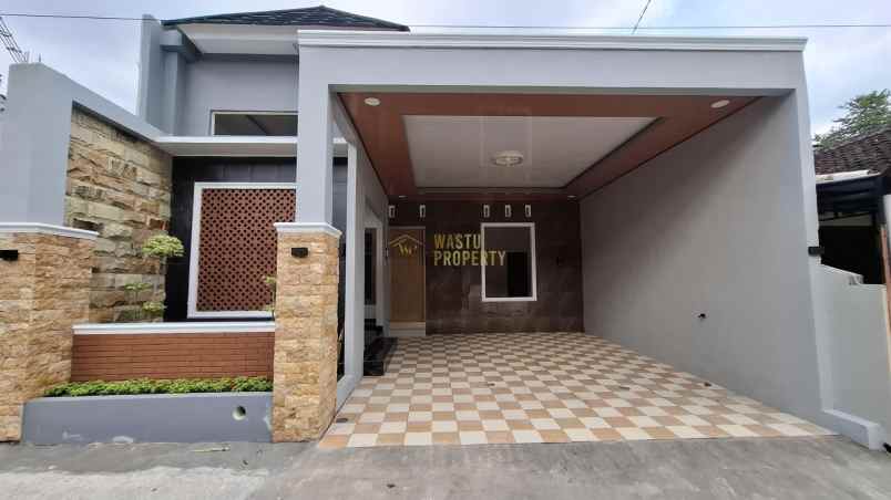 dijual rumah maguwoharjo sleman