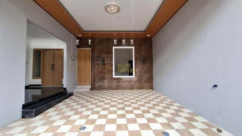 dijual rumah maguwoharjo sleman