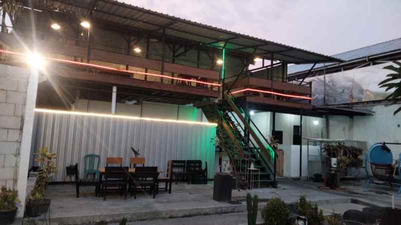 dijual rumah makan jebres surakarta jawa tengah