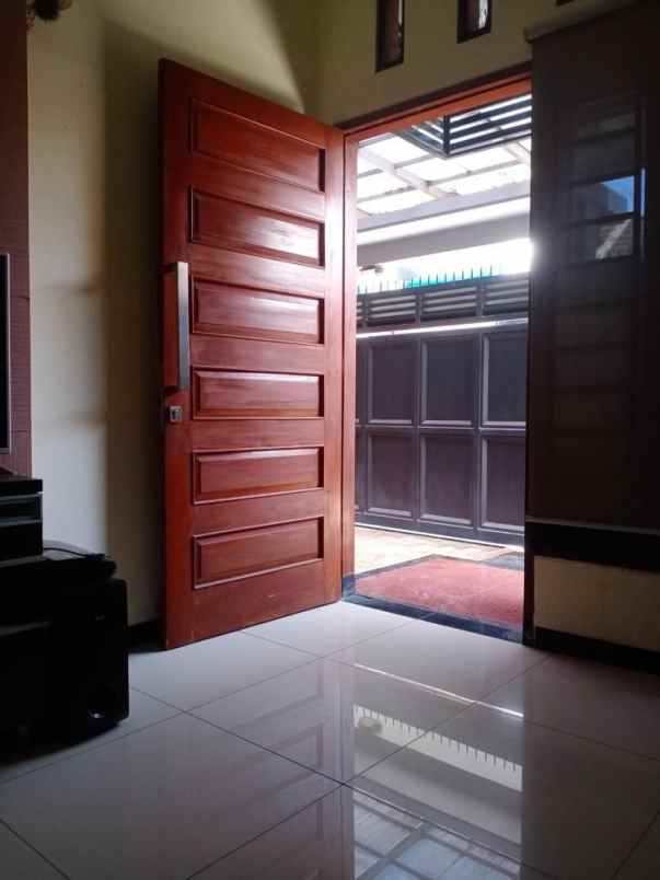 dijual rumah malangjiwan