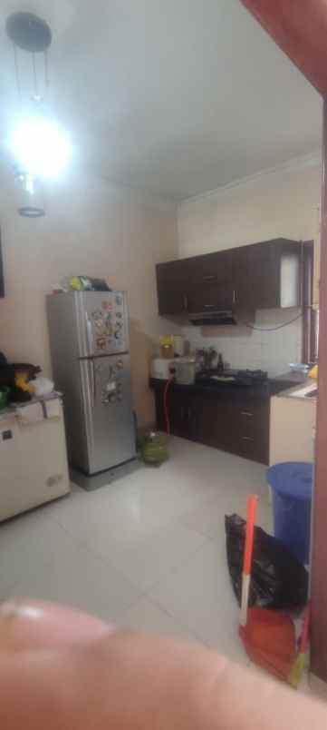 dijual rumah margahayu barat