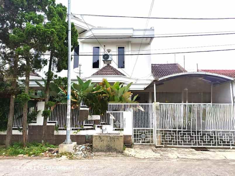 dijual rumah margahayu raya