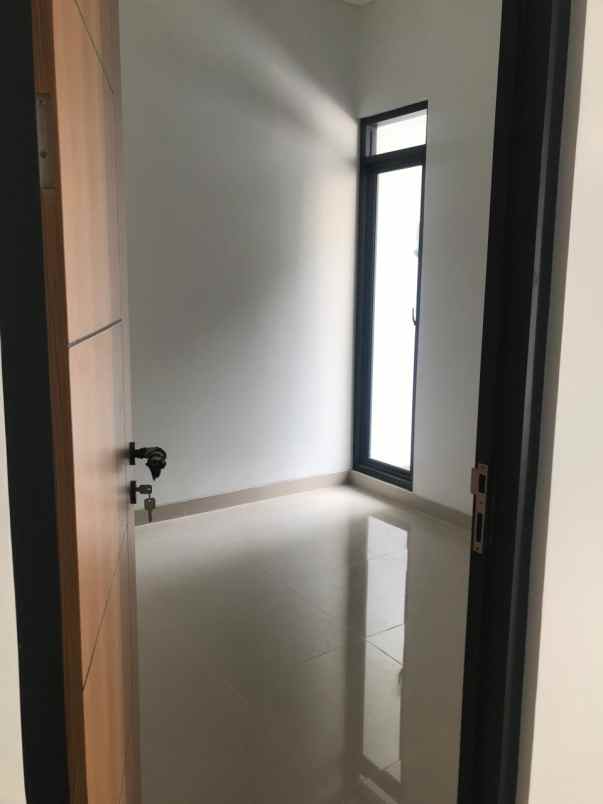 dijual rumah margahayu raya