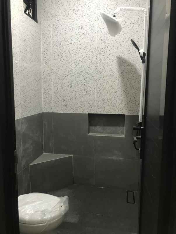 dijual rumah margahayu raya