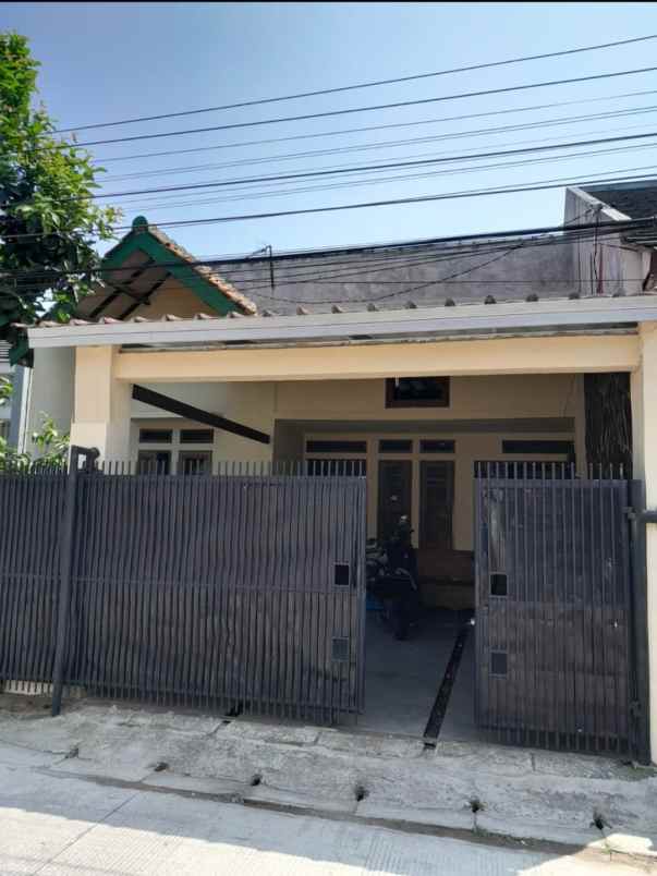 dijual rumah margahayu raya