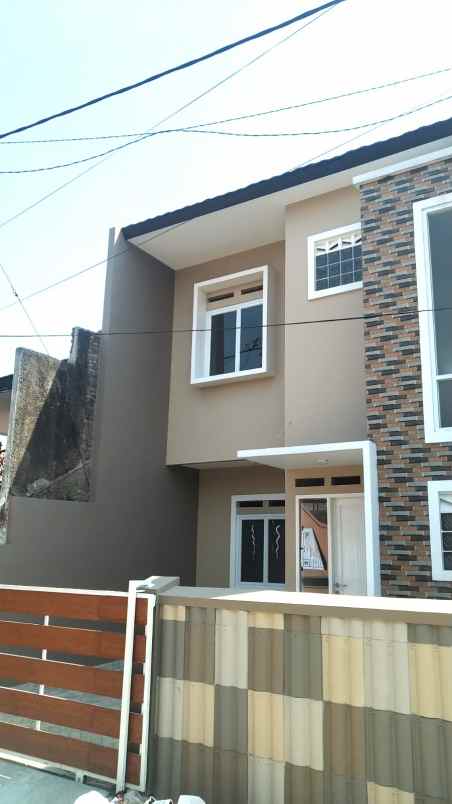 dijual rumah margahayu raya