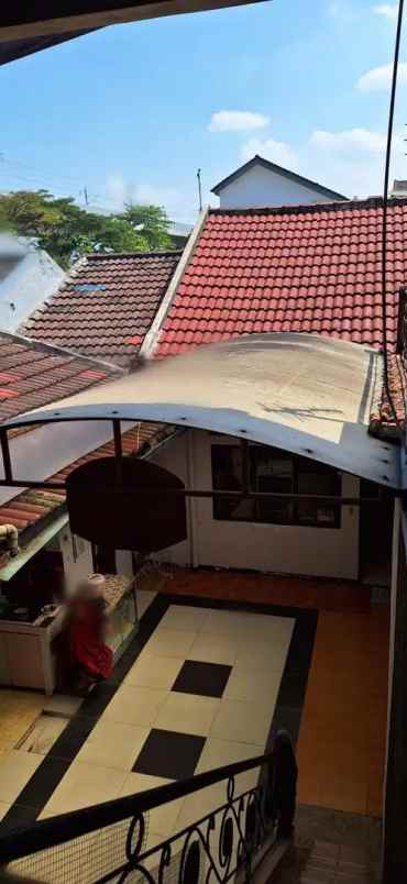 dijual rumah margakencana