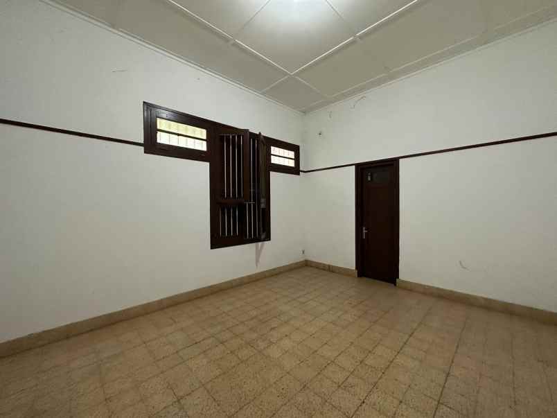 dijual rumah menteng