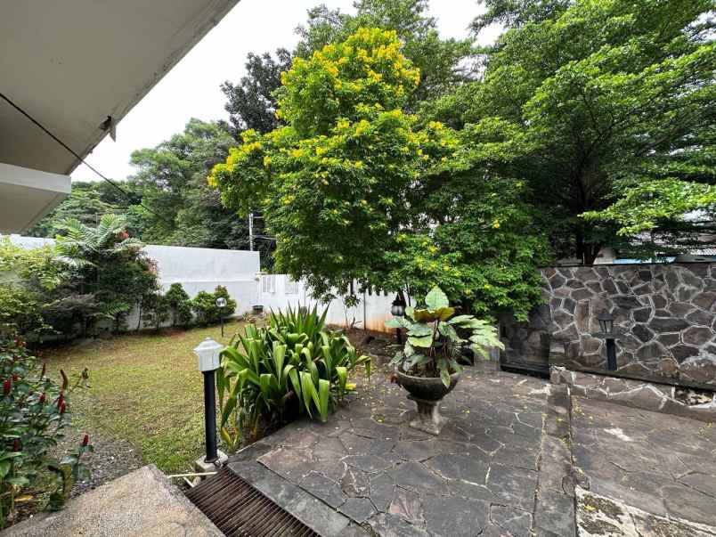 dijual rumah menteng