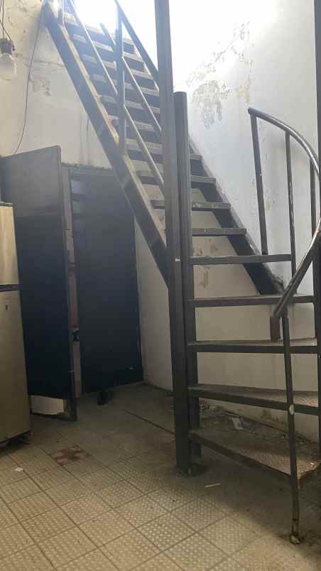 dijual rumah menteng