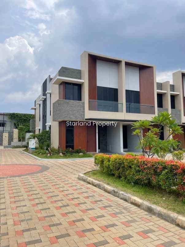 dijual rumah meruya selatan