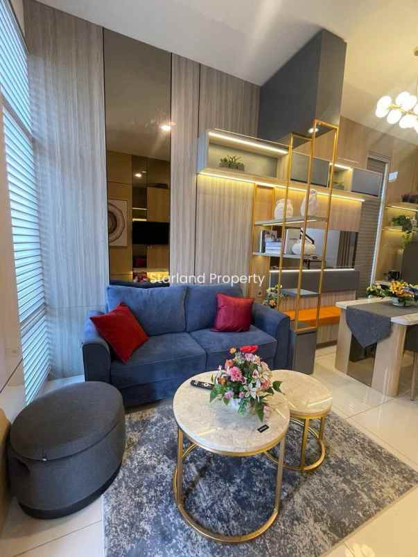 dijual rumah meruya selatan