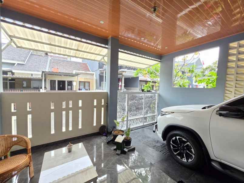 dijual rumah metland cakung