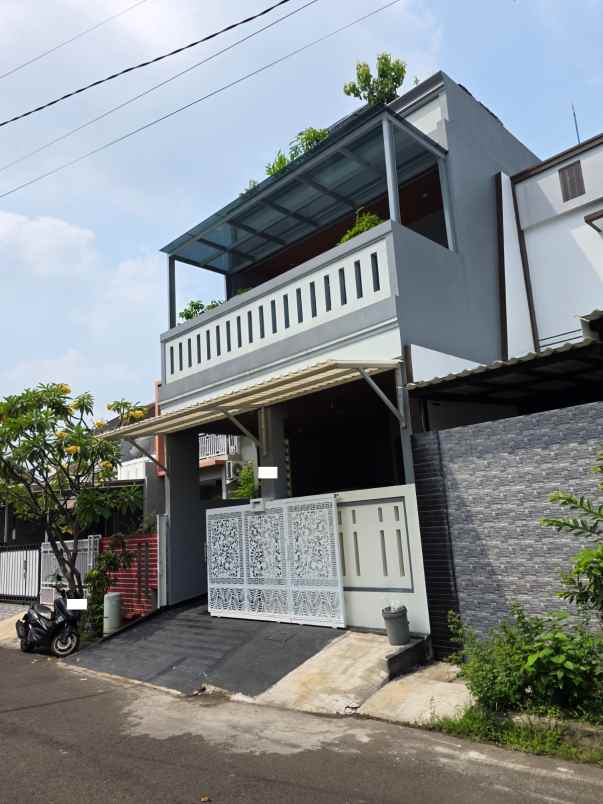 dijual rumah metland cakung