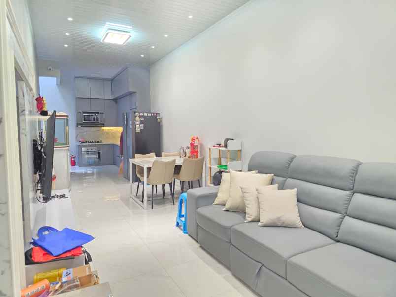 dijual rumah metland cakung