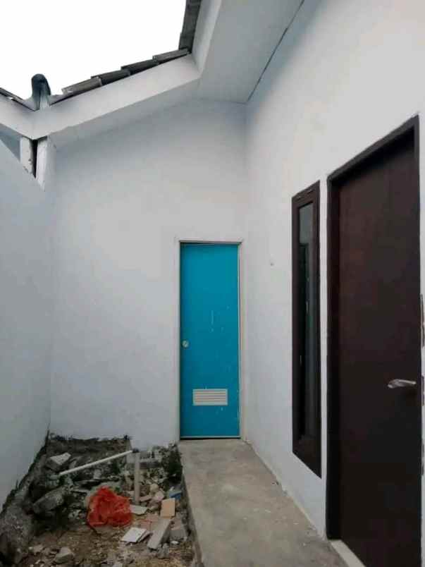 dijual rumah metland telaga murni