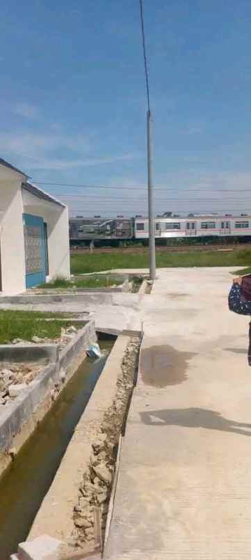 dijual rumah metland telaga murni