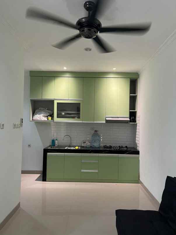 dijual rumah metland transyogi