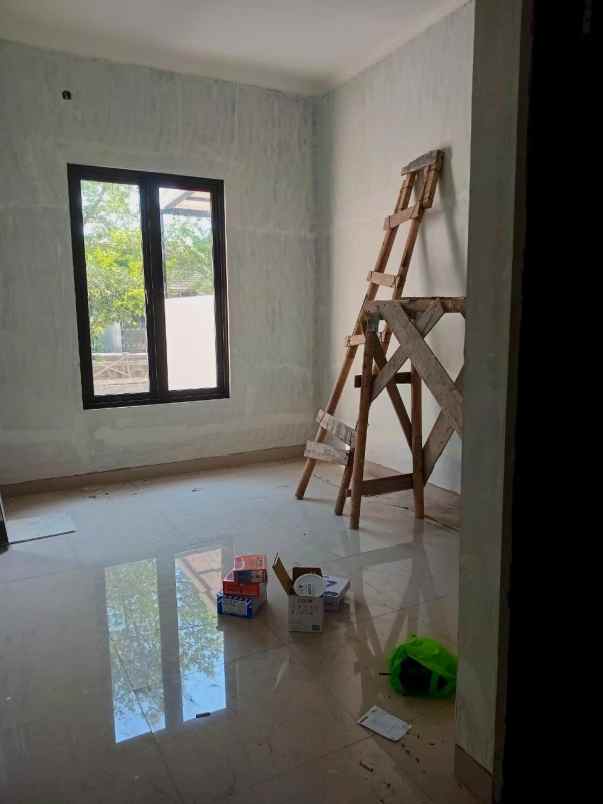 dijual rumah metro margahayu