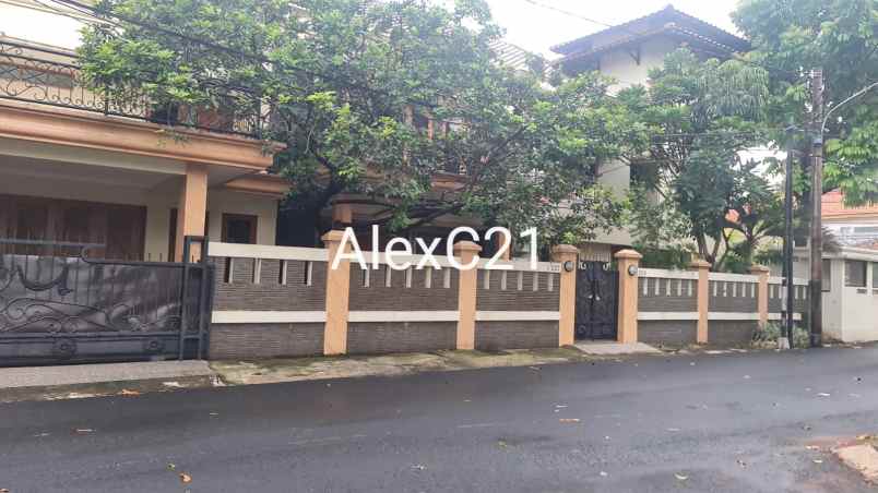 dijual rumah mewah di gudang peluru kebon baru tebet