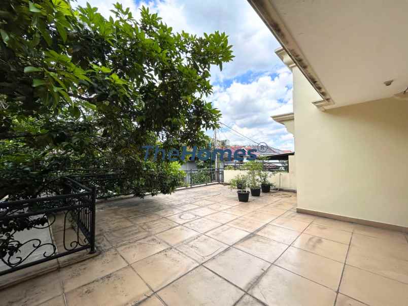 dijual rumah mewah di gudang peluru kebon baru tebet