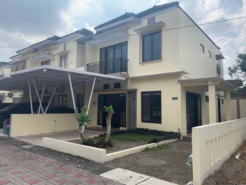 dijual rumah mewah di mlati dekat ringroad utara jogja