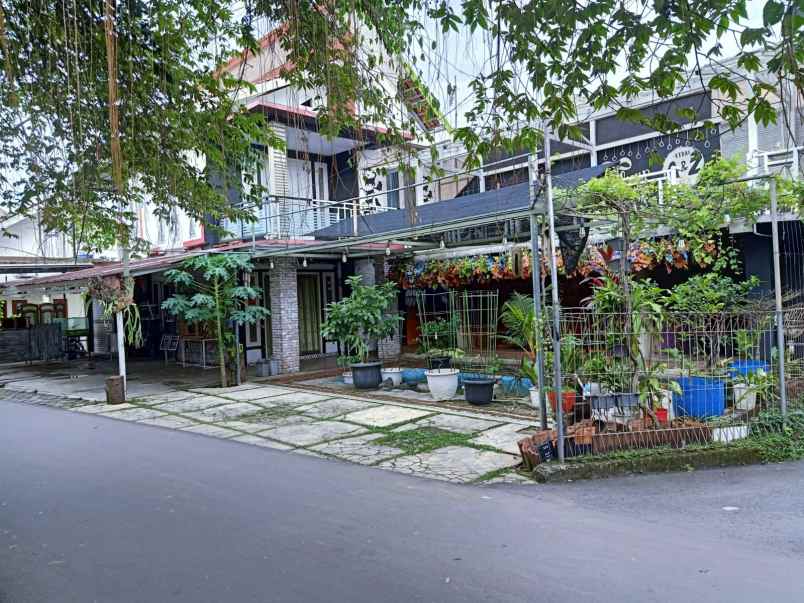 dijual rumah minimalis bonus cafe area tanah baru