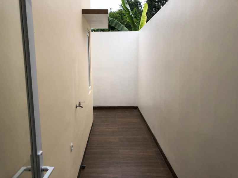 dijual rumah modern minimalis di kalasan