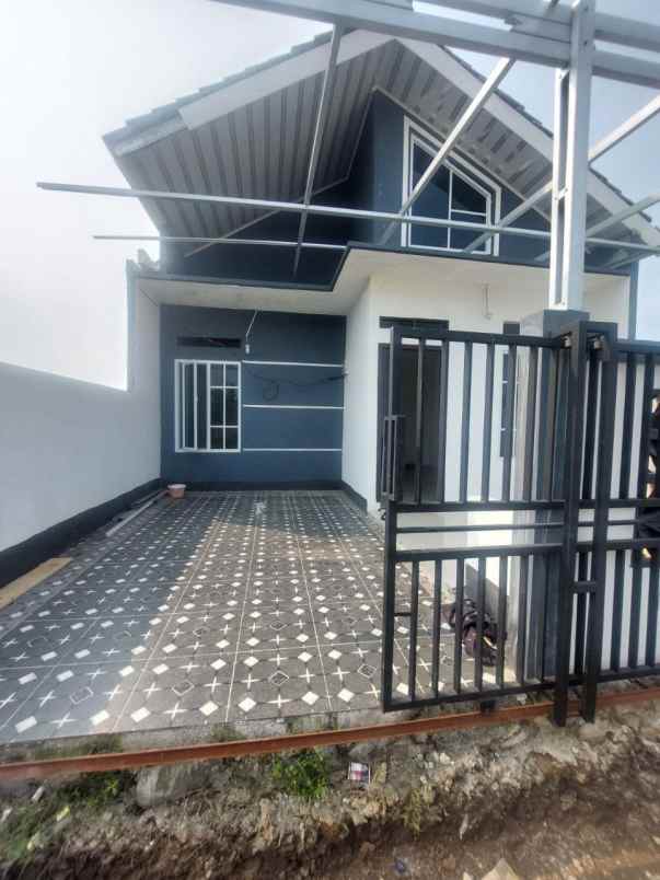 dijual rumah muarabakti