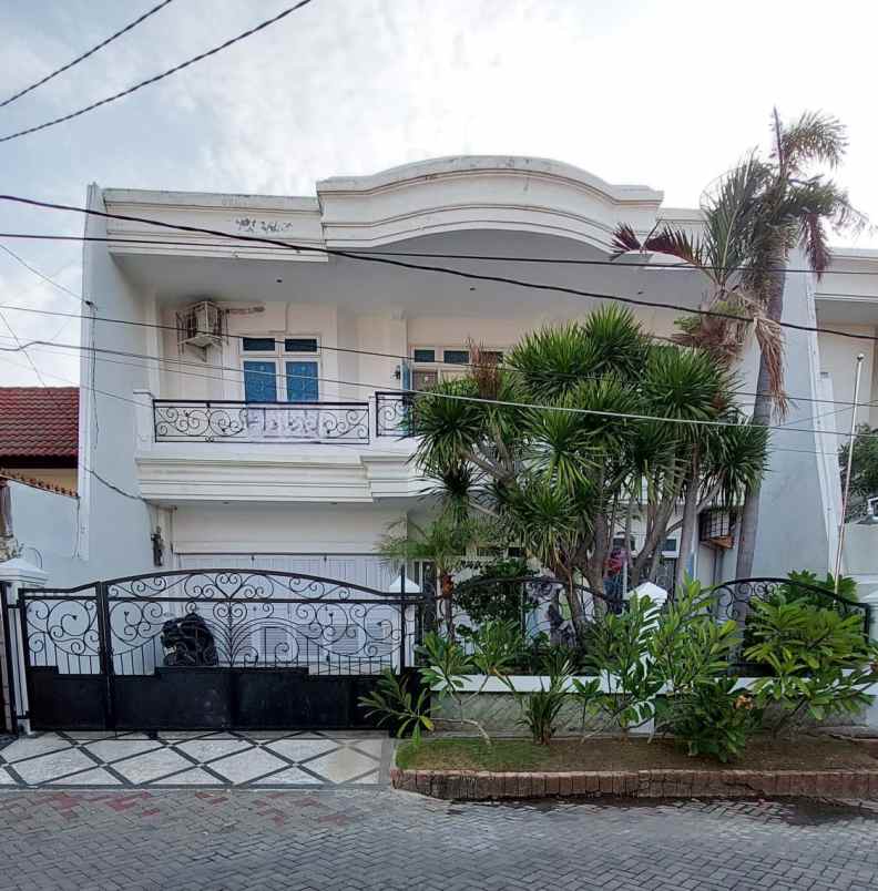 dijual rumah mulyosari prima